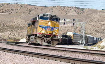 Photo was made on October 20, 2008 as UP 5450 approaches Cajon Summit on it’s way east. (Photo by Jim Pearson)