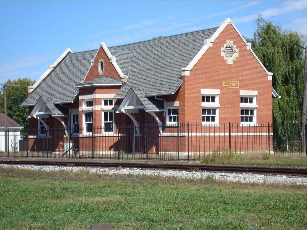 The depot at Decatur, Indiana awaits the passage of the next train. Photo by Chris Dees on 02-Oct-2011.
