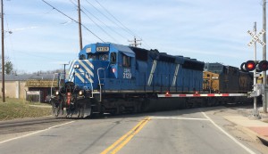 CEFX #3129 crosses main street in Walton KY headed south for Louisville on March 23, 2014 -Matt Gentry