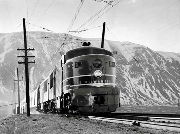 Fairbanks-Morse Erie-built diesels lead the Milwaukee Road's